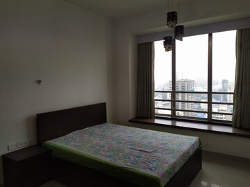 Bedroom in 2.5 BHK Apartment at Oberoi Springs, Andheri West – for Rent