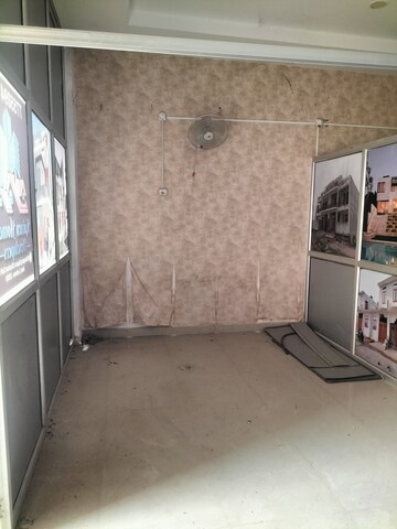 Furnished Amenities in  Office Space at Ansal API Shopping Square, Sushant Golf City – for Rent