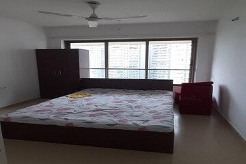 Bedroom in 2 BHK Apartment at Kalpataru Aura, Ghatkopar West – for Rent