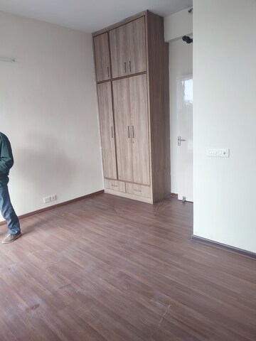 Furnished Amenities in 2 BHK Apartment at Pioneer Park Phase 1, Sector 61 – for Rent