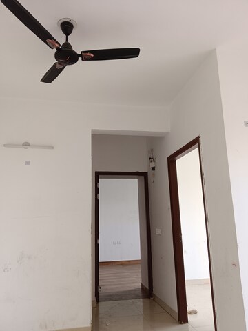 Room in 2 BHK Apartment at Ace Divino, Sector 1 Greater Noida – for Rent