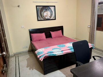 Bedroom in 3 BHK Builder Floor at Unitech South City II, Sector 50 – for Rent