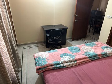 Bedroom in 3 BHK Builder Floor at Unitech South City II, Sector 50 – for Rent