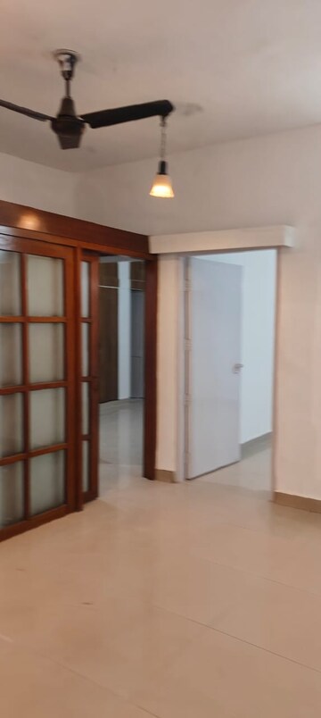 Room in 2 BHK Apartment at Vasant Kunj – for Sale