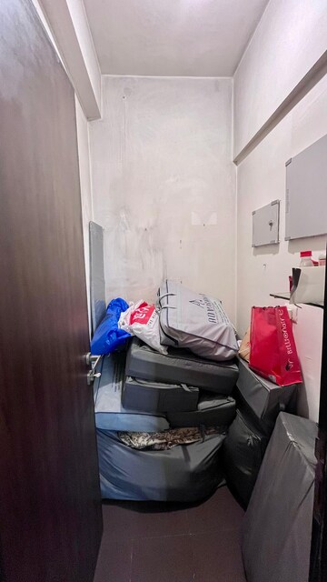 Team Area in 3 BHK Apartment at Lodha Splendora, Ghodbunder Road – for Sale