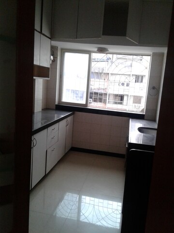 Team Area in 2 BHK Apartment at Cross Gate Apartment, Andheri West – for Sale