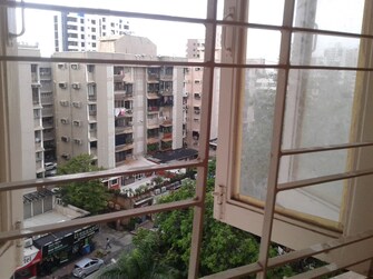 2 BHK Apartment For Resale in Cross Gate Apartment Andheri West Mumbai  8167222