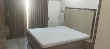 Room in 2 BHK Apartment at Mayfair Housing Hillcrest, Vikhroli West – for Rent