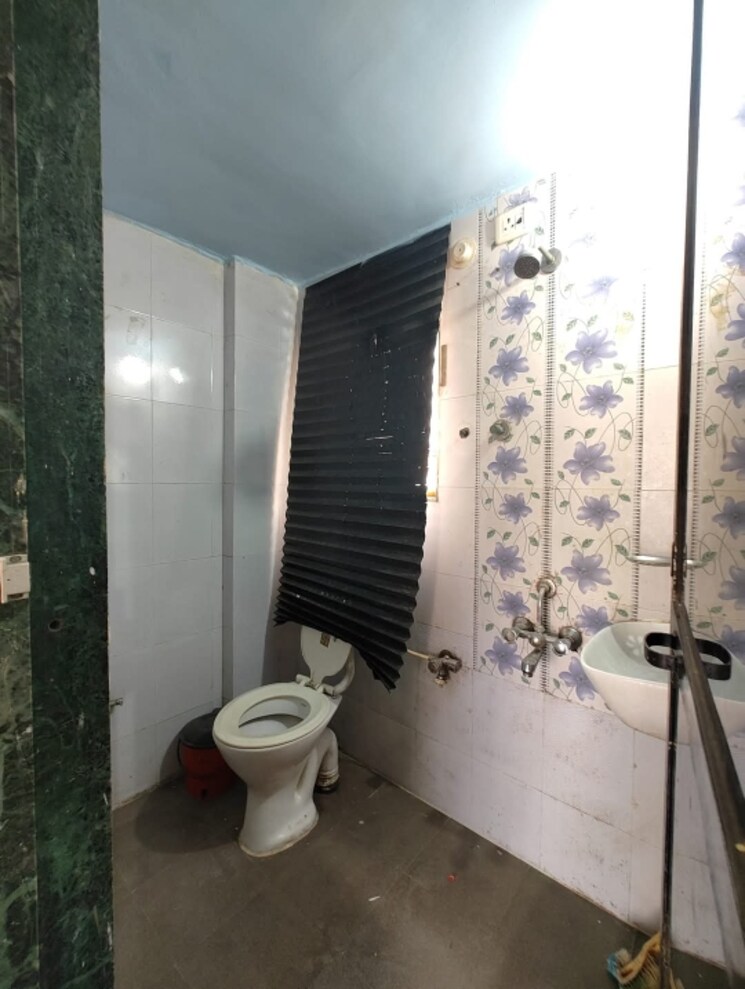 Bathroom, vimal-heights-vasai-east 2 Bedroom 542 Sq.Ft. Apartment In Vasai East Palghar 8167309