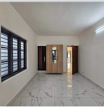 Room in 3 BHK Independent House at Santoshi Nagar – for Sale