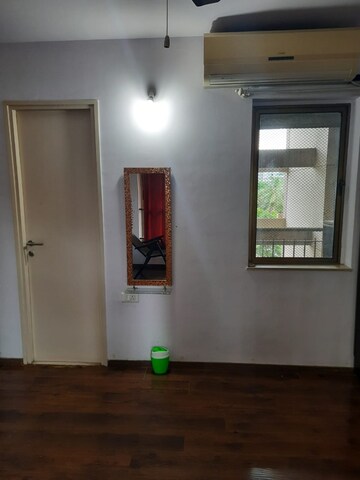 Room in 2.5 BHK Apartment at Kalpataru Aura, Ghatkopar West – for Rent