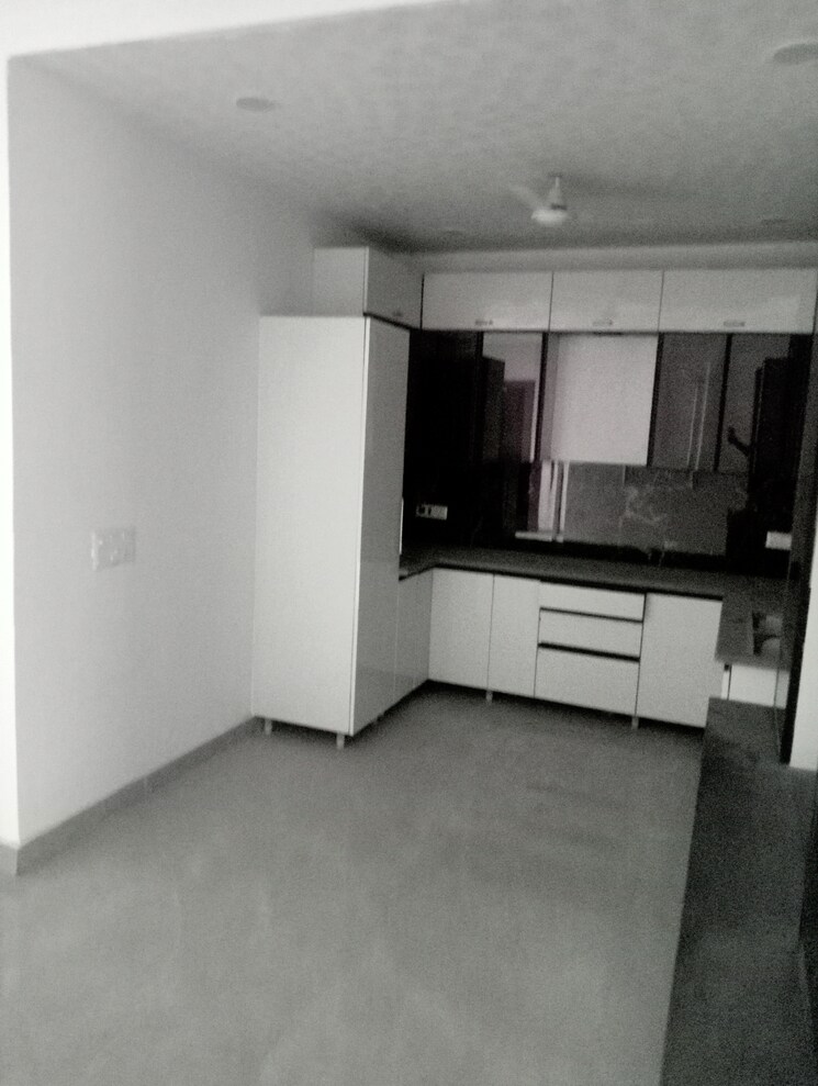 Room, niti khand 4 Bedroom 1800 Sq.Ft. Builder Floor In Niti Khand Ghaziabad 8167316