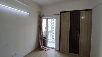 Room in 3 BHK Apartment at Moti Nagar – for Rent