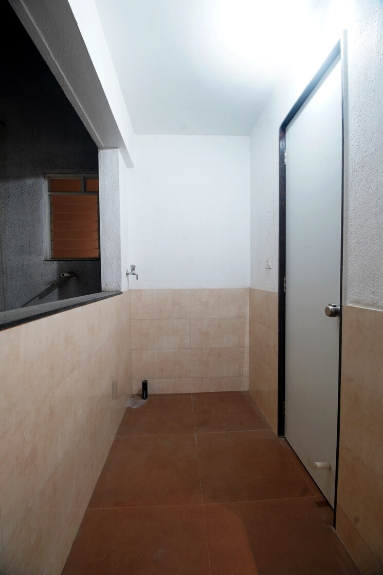 Bathroom, brookefield-willows 3 Bedroom 932 Sq.Ft. Apartment In Pisoli Pune 8167340