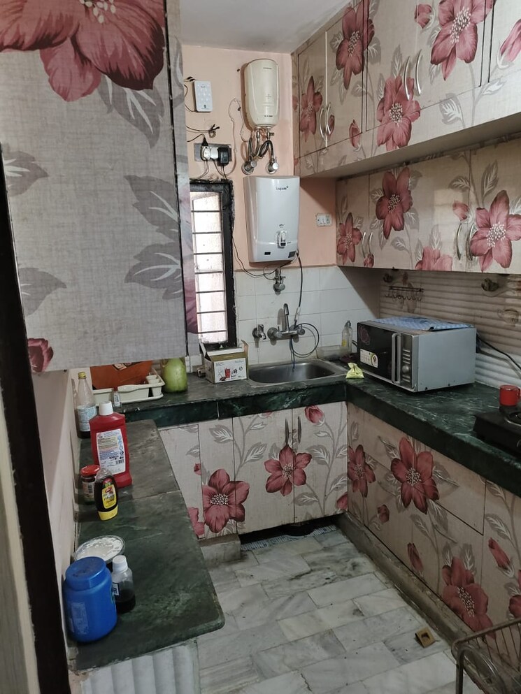 Kitchen, pratap vihar 2 Bedroom 900 Sq.Ft. Builder Floor In Pratap Vihar Ghaziabad 8167328