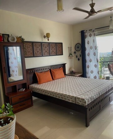 Bedroom in 3 BHK Apartment at Wellside Camac, Park Street – for Sale