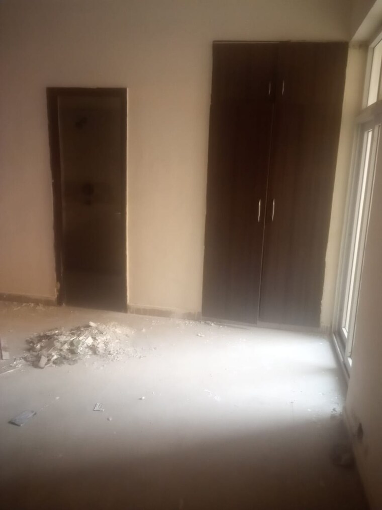 Room, amrapali-princely-estate 2.5 Bedroom 1015 Sq.Ft. Apartment In Sector 76 Noida 8167489