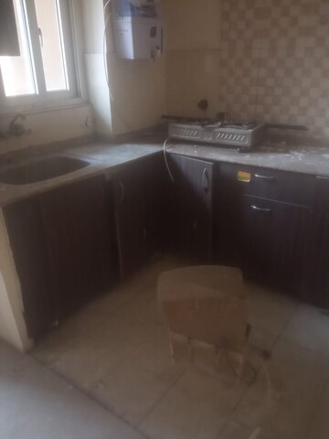 Living Room in 2.5 BHK Apartment at Amrapali Princely Estate, Sector 76 – for Sale