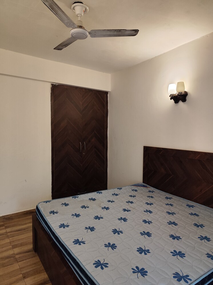 Bedroom, aims-golf-city 2 Bedroom 950 Sq.Ft. Apartment In Sector 75 Noida 8167490