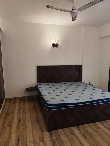 Bedroom in 2 BHK Apartment at Aims Golf City, Sector 75 – for Rent