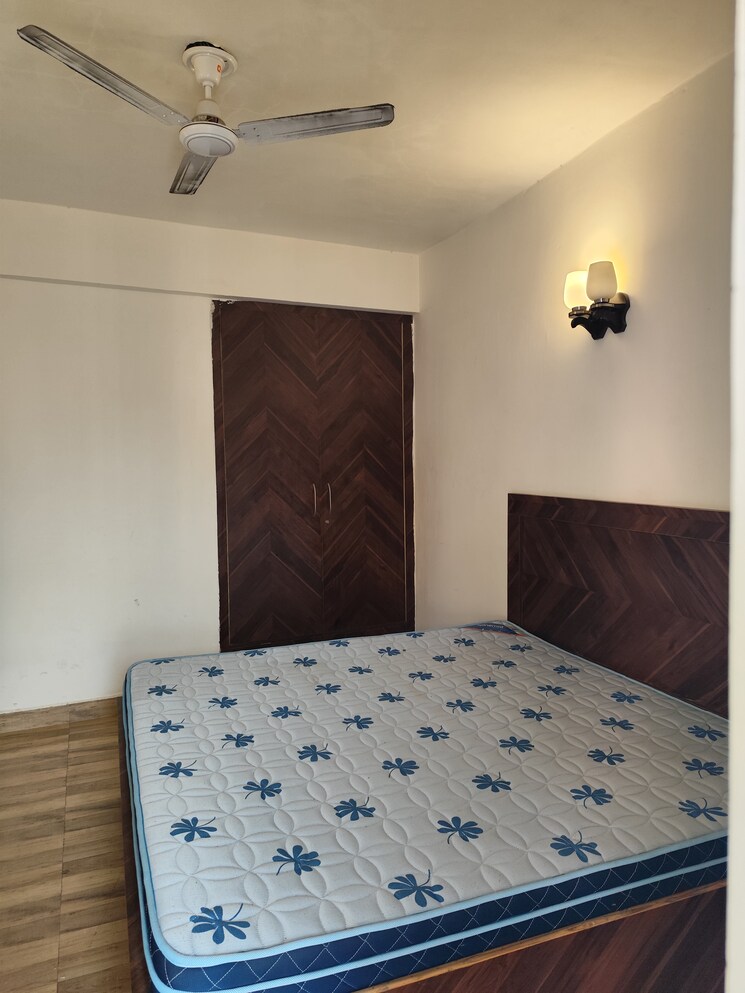 Bedroom, aims-golf-city 2 Bedroom 950 Sq.Ft. Apartment In Sector 75 Noida 8167490