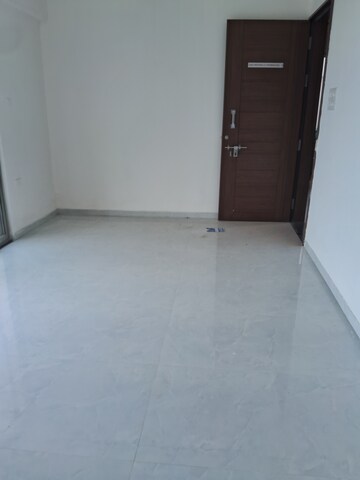 Room in 3 BHK Apartment at Goel Ganga Acropolis, Baner – for Rent
