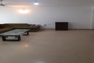 Parking in 2 BHK Apartment at Kalpataru Aura, Ghatkopar West – for Rent