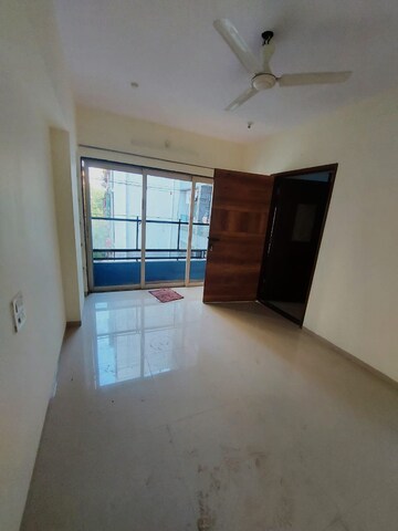 2.5 BHK Apartment For Rent in Bharat Arize, Goregaon West