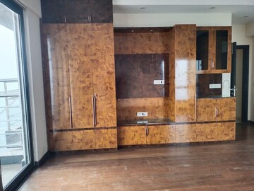 Room in 4 BHK Apartment at ATS Triumph, Sector 104 – for Rent