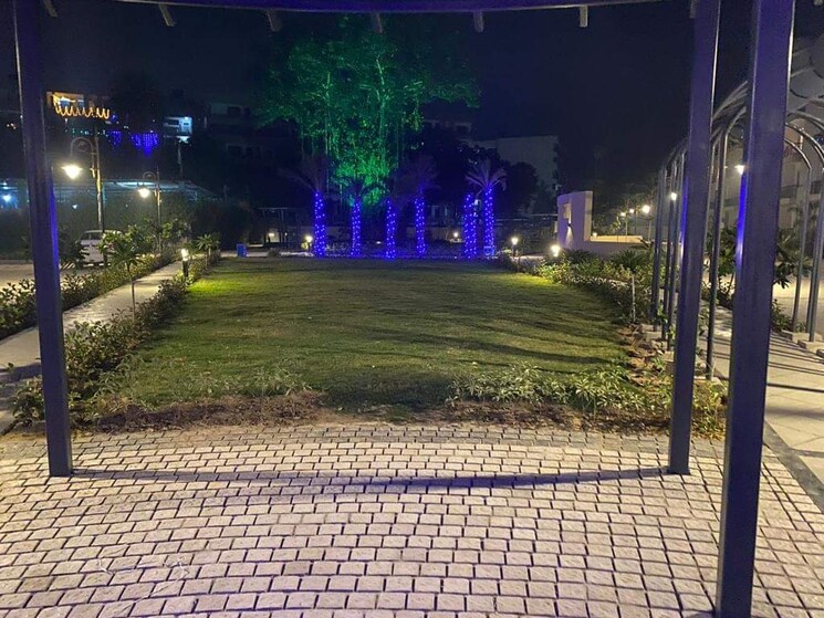 Garden, kharar kurali highway 3 Bedroom 1650 Sq.Ft. Apartment In KharaR Kurali Highway Mohali 8167623