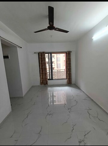 Room in 2 BHK Apartment at Arihant Amodini, Taloja – for Rent