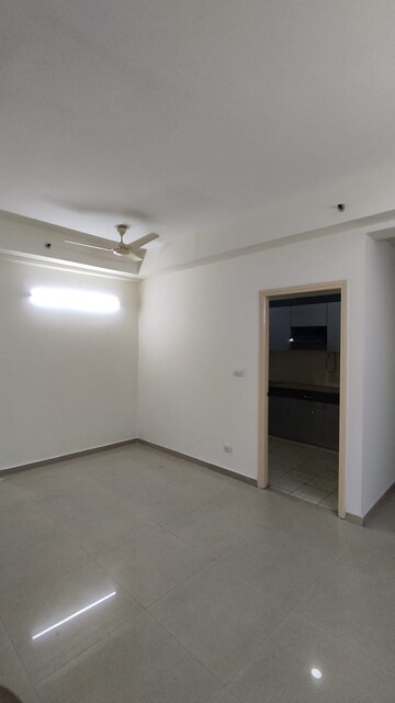 Room in 3 BHK Apartment at Moti Nagar – for Rent
