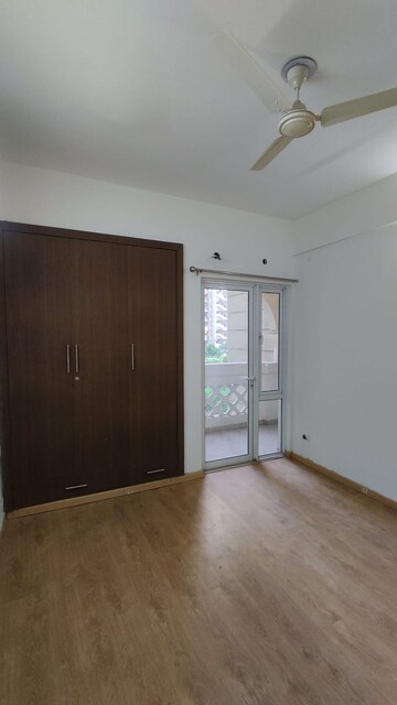 Room in 3 BHK Apartment at Moti Nagar – for Rent
