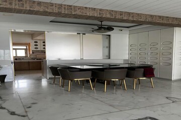Team Area in 3 BHK Apartment at Villa Orb, Malabar Hill – for Rent