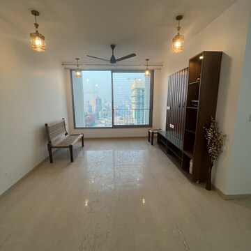 Room in 3 BHK Apartment at Oberoi Sky City, Khande Rao Dongari – for Rent