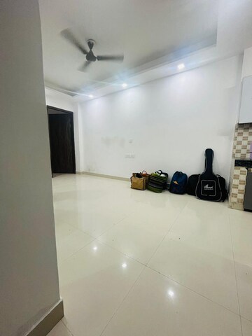 Furnished Amenities in 2 BHK Builder Floor at Saket – for Rent