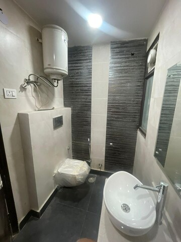 3 BHK Builder Floor For Sale in Kirti Nagar