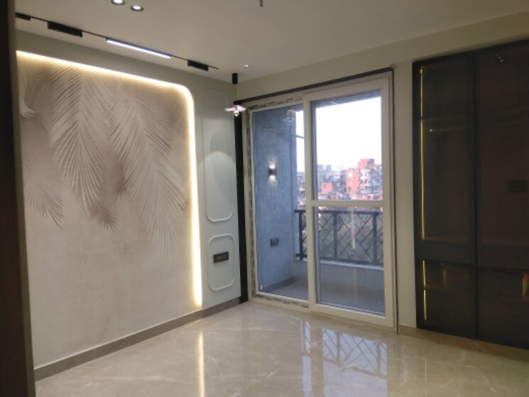 Room, sector 22 dwarka 3 Bedroom 1950 Sq.Ft. Apartment In Sector 22 Dwarka Delhi 8167743