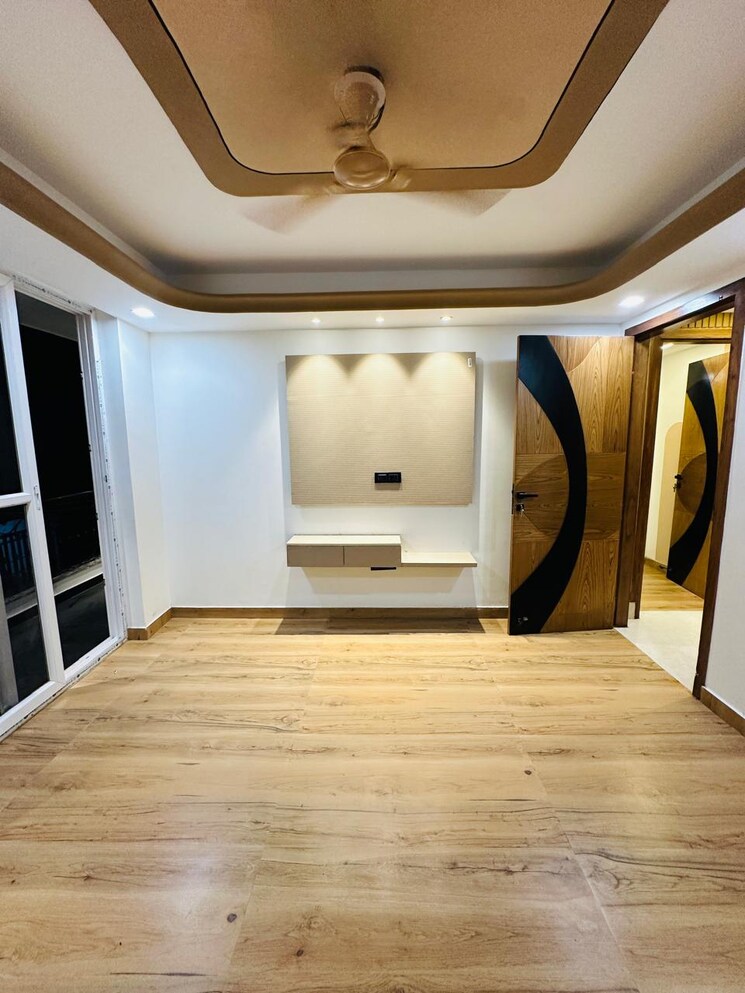 undefined, chattarpur 3 Bedroom 150 Sq.Yd. Builder Floor In Chattarpur Delhi 8167753