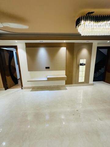 Room in 3 BHK Builder Floor at Chattarpur – for Sale