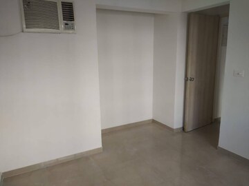 Room in 1 BHK Apartment at Lodha Palava City, Dombivli East – for Rent