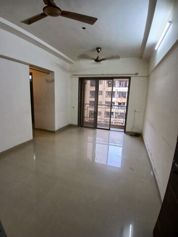 1.5 BHK Apartment For Rent in Madhav Palacia, Ghodbunder Road