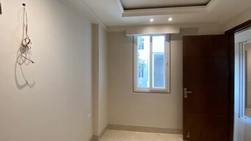 Building Lobby in 3 BHK Apartment at Ireo Victory Valley, Sector 67 – for Rent