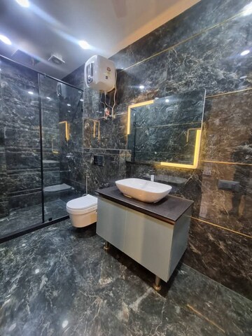 Bathroom in 3 BHK Apartment at Ireo Victory Valley, Sector 67 – for Rent