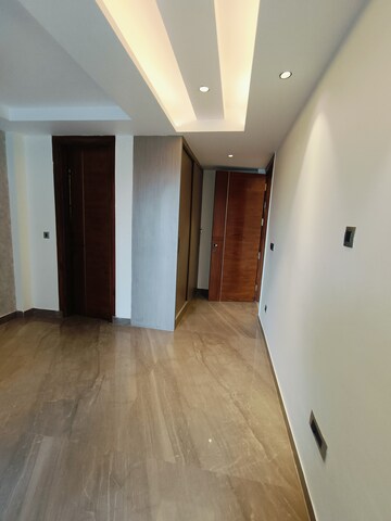 Room in 4 BHK Builder Floor at Ansal API Esencia, Sector 67 – for Rent