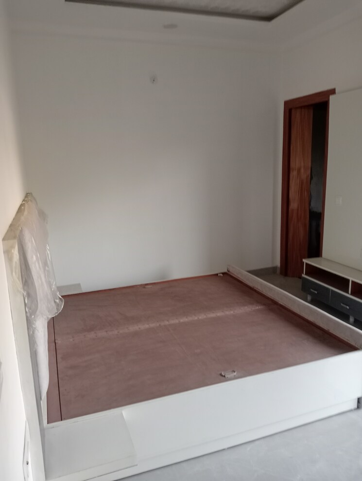 Bedroom, niti khand 4 Bedroom 1800 Sq.Ft. Builder Floor In Niti Khand Ghaziabad 8167852