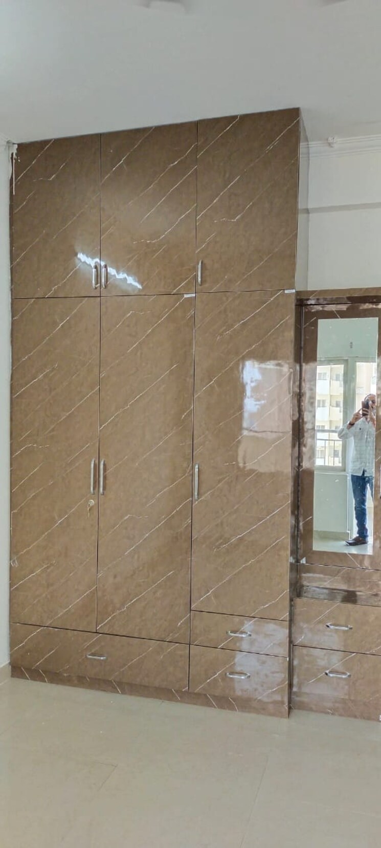 Room, ramprastha-awho 3 Bedroom 1750 Sq.Ft. Apartment In Sector 95 Gurgaon 8167891