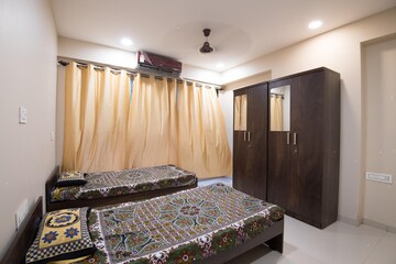 Room in  Pg at Santacruz East – for Rent