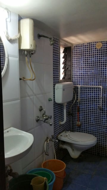 Bathroom in 2 BHK Apartment at Space Ashley Garden, Mira Road – for Sale
