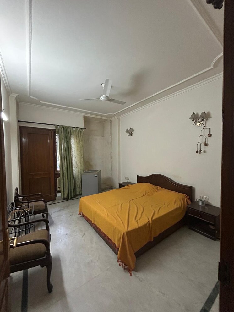 Bedroom, kailash colony 3 Bedroom 1800 Sq.Ft. Builder Floor In Kailash Colony Delhi 8167991